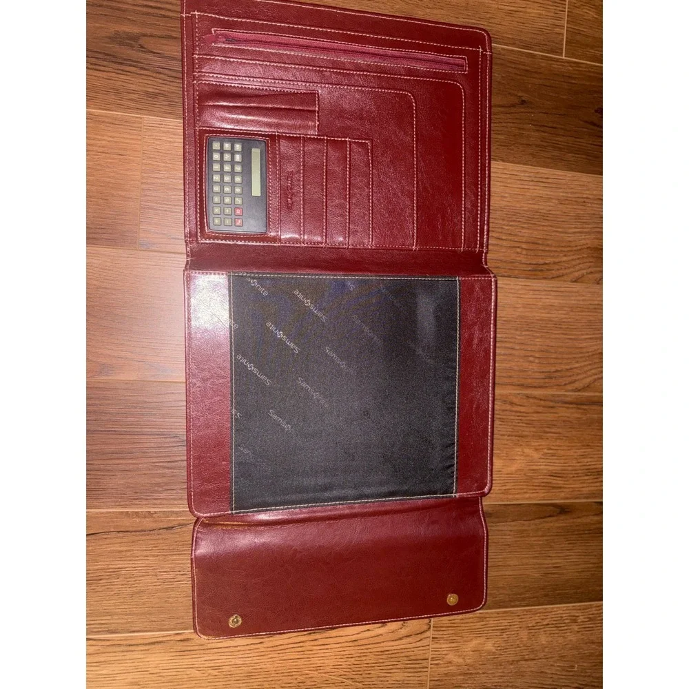 Samsonite Burgundy Faux Leather Tri-Fold Portfolio Organizer with Calculator